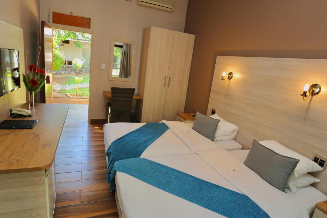 Minen Hotel Цумеб Экстерьер фото